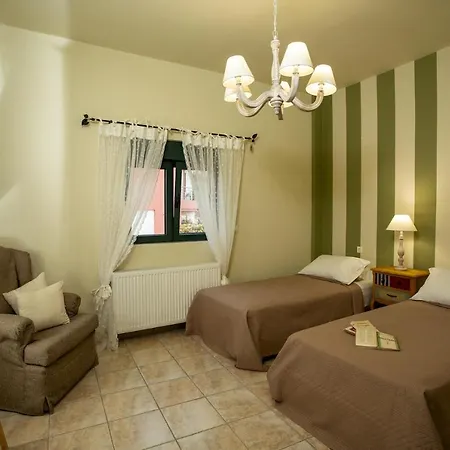Luxury Golden Crest With Private Pool וילה הרסוניסוס