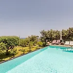 Luxury Golden Crest With Private Pool Villa
