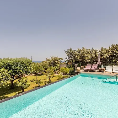 Luxury Golden Crest With Private Swimming Pool Villa