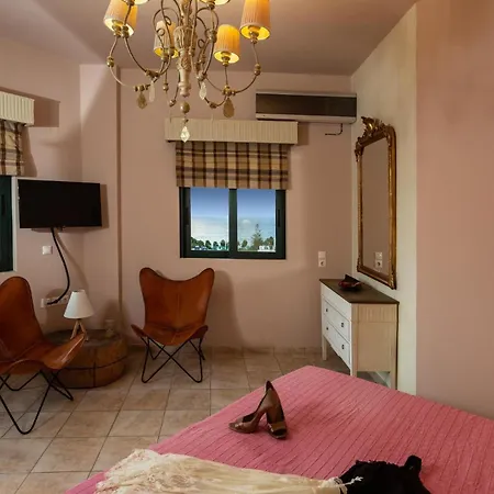 Luxury Golden Crest With Private Pool