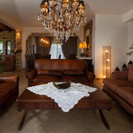 Luxury Golden Crest With Private Swimming Pool Hersonissos (Crete)