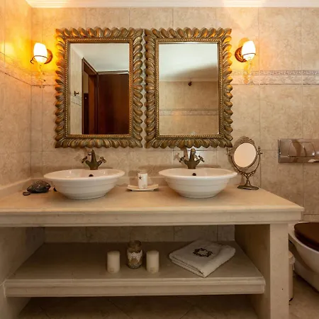 Luxury Golden Crest With Private Pool