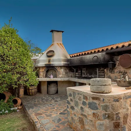 Luxury Golden Crest With Private Pool