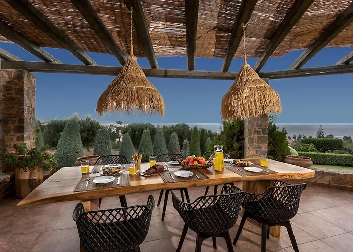 Luxury Golden Crest With Private Pool Willa *