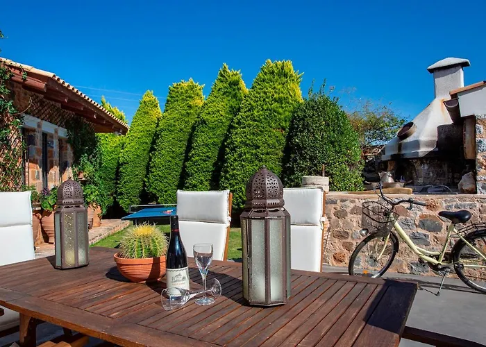 Luxury Golden Crest With Private Pool *