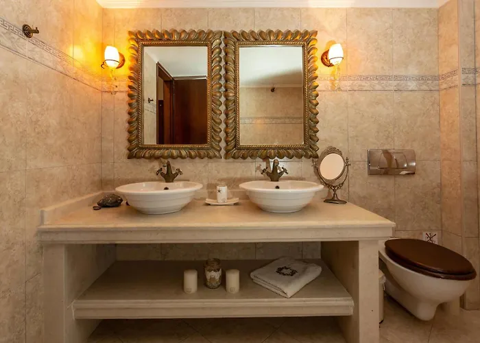 别墅 Luxury Golden Crest With Private Pool