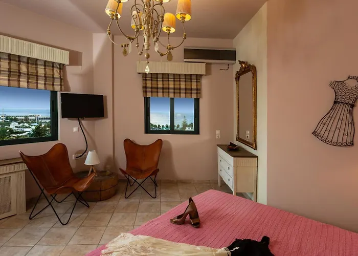 Luxury Golden Crest With Private Pool