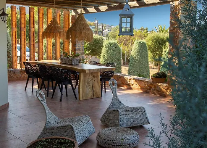 Luxury Golden Crest With Private Pool Villa Hersónissos