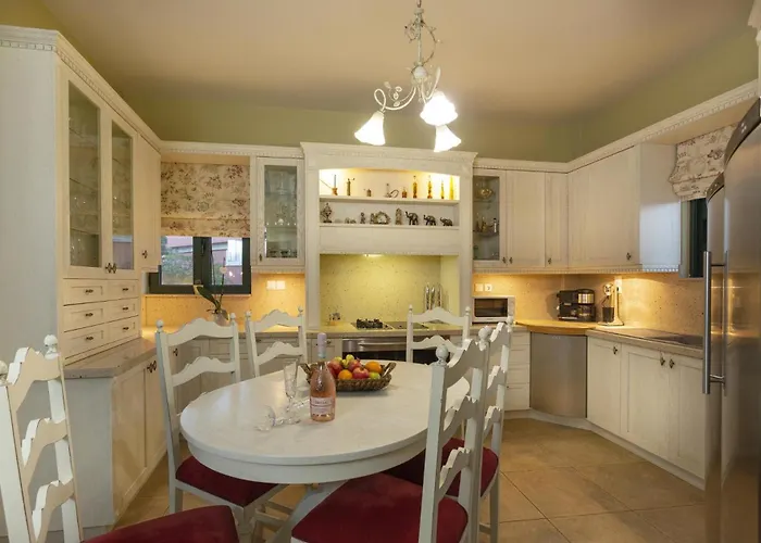 Luxury Golden Crest With Private Pool Villa