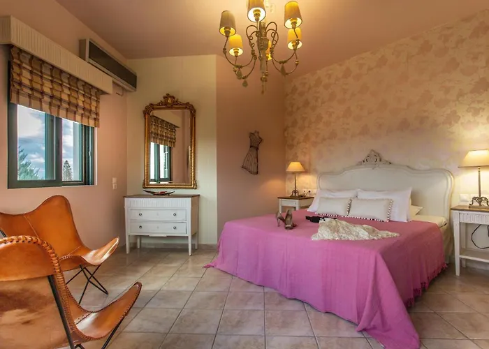 Luxury Golden Crest With Private Pool Villa Hersónissos